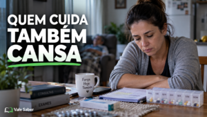 cuidadora familiar descansando após uma rotina de cuidados com alguém doente